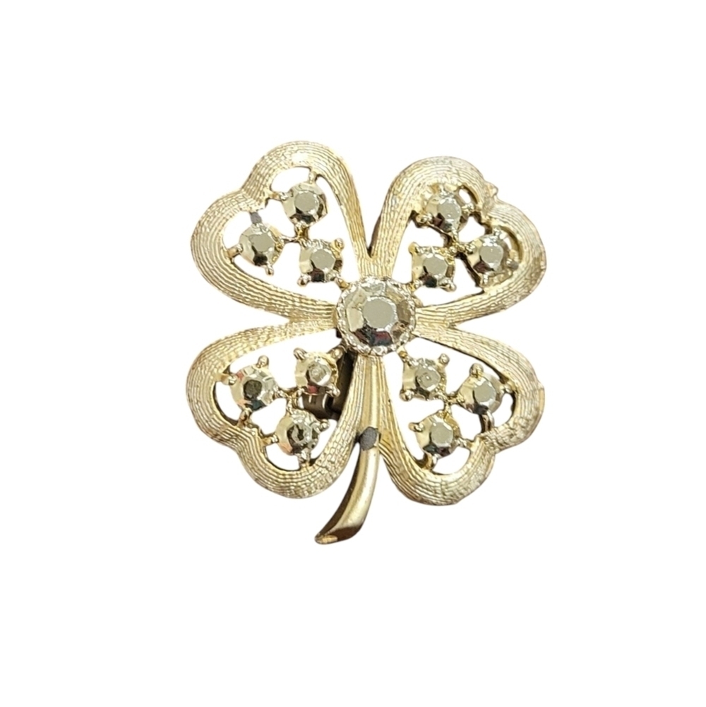 Vintage Shamrock Clover Gold Tone Brooch Pin